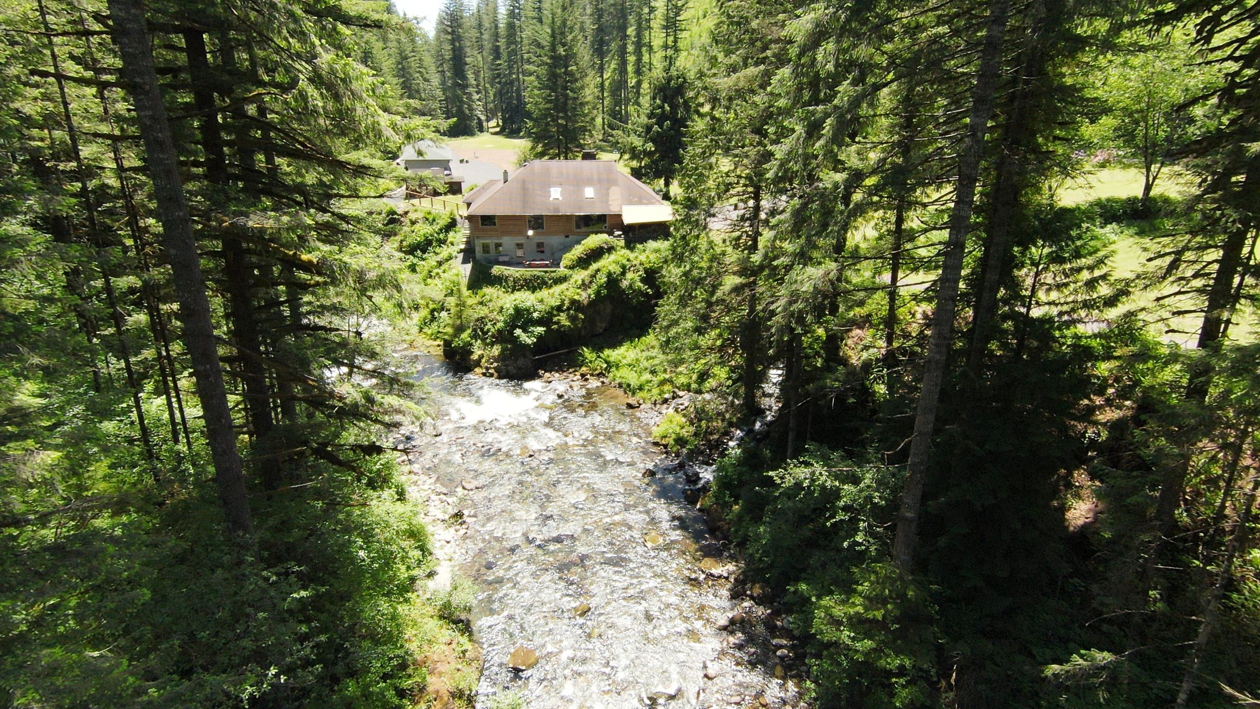 Kanati Falls Ranch — Washougal River and lodge from above